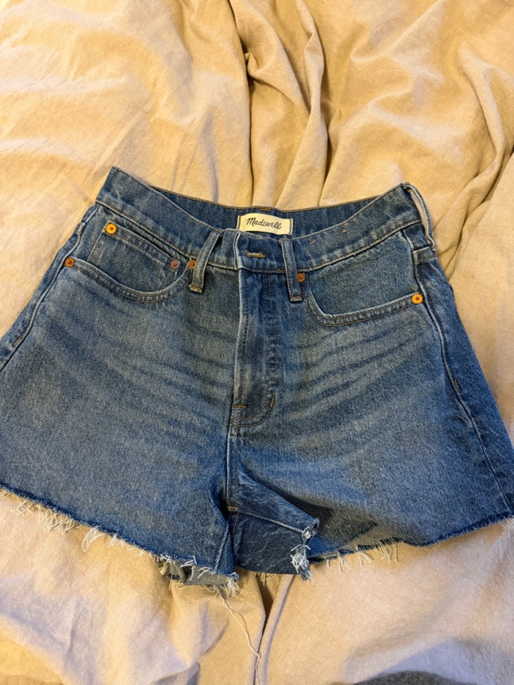 Madewell Frayed The Perfect Jean Shorts in Medium Blue